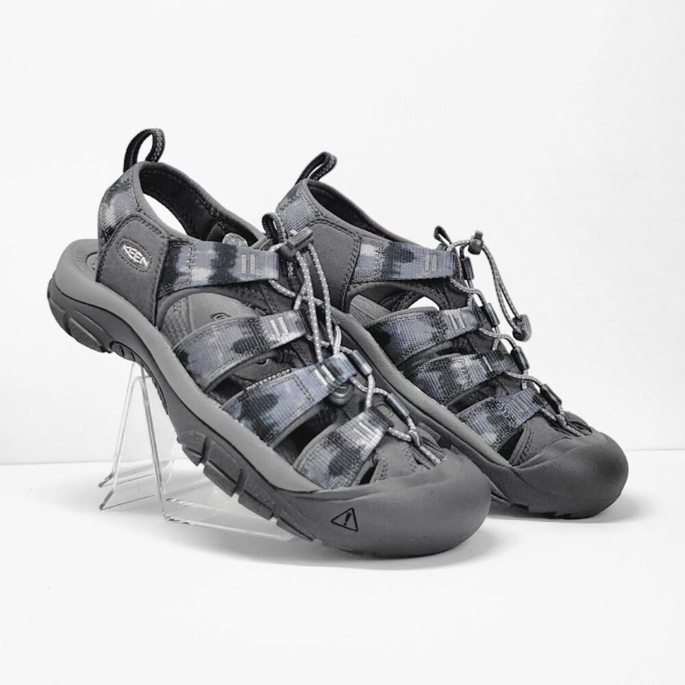 KEEN Newport H2 sandals Sz 10 NEW
